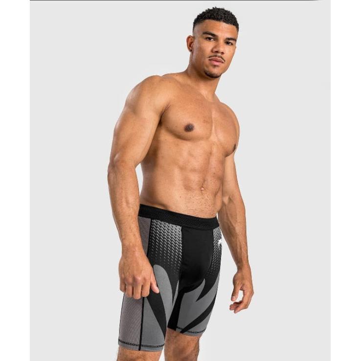 Venum Attack Vale Tudo Short Tight - schwarz